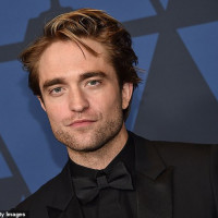 Bom tấn 'Người dơi' mới ngừng quay vì Robert Pattinson nhiễm Covid-19