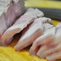 Sai lầm khi chế biến thịt lợn gây nguy hiểm