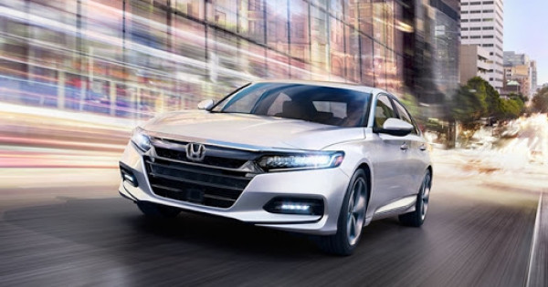 Giá xe ôtô hôm nay 13/9: Honda Accord có giá 1.319-1.329 triệu đồng