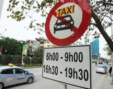 Từ 15/9: Hà Nội lại cấm xe taxi, xe hợp đồng dưới 9 chỗ trên 10 tuyến phố