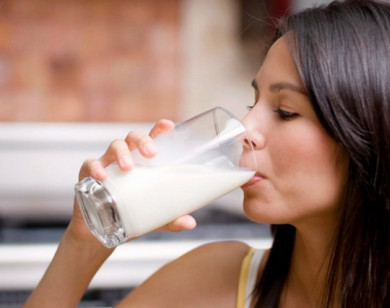 5 lý do bạn nên uống sữa trước khi đi ngủ
