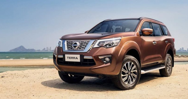 Giá xe ôtô hôm nay 22/9: Nissan Terra ưu đãi 20 triệu đồng và bộ phụ kiện