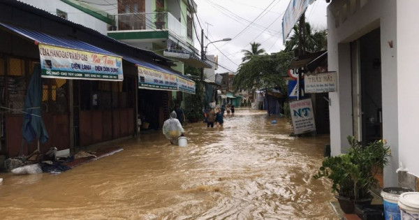 Đà Nẵng: Tiếp tục cho học sinh, sinh viên nghỉ học vì mưa lớn kéo dài