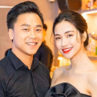 Hòa Minzy tổ chức tiệc thôi nôi cho con trên du thuyền?