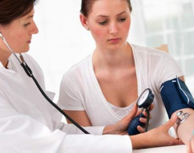 4 cách đơn giản để giảm huyết áp cao tại nhà