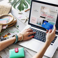 Cần làm gì để chống hàng giả trên ''chợ online''?