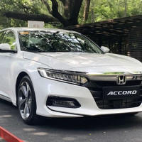 Giá xe ôtô hôm nay 4/11: Honda Accord có giá 1.319-1.329 triệu đồng