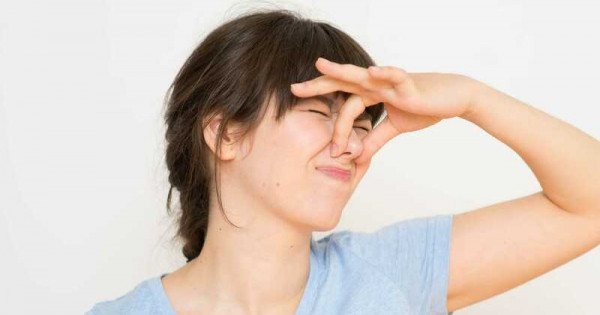 Bác sĩ chỉ ra quan điểm sai lầm về hôi nách nhiều người không biết