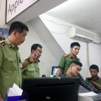 Truy quét, thu giữ hàng trăm  điện thoại nhập lậu