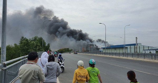 TP Hồ Chí Minh: Cháy lớn trong Khu công nghiệp Hiệp Phước