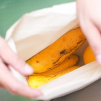 Mẹo ủ chuối nhanh chín mà không cần dùng hóa chất