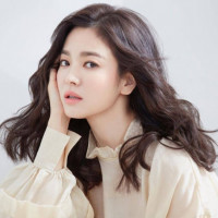 Top 4 mỹ nhân sở hữu gương mặt xinh đẹp nhất làng giải trí châu Á