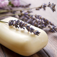 Bánh xà phòng đắt nhất thế giới với giá 2.800 USD