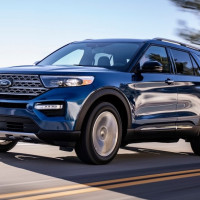Mua xe Ford Explorer khách hàng được ưu đãi 45 triệu đồng