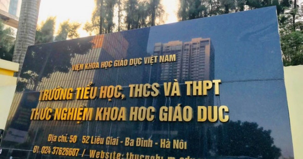 Phát hiện ấu trùng trong khay cơm của học sinh Trường Thực nghiệm