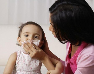 Tất cả những điều bạn cần biết khi trẻ bị chảy máu mũi