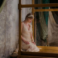 Taylor Swift hóa thành cô dâu xinh đẹp trong album mới