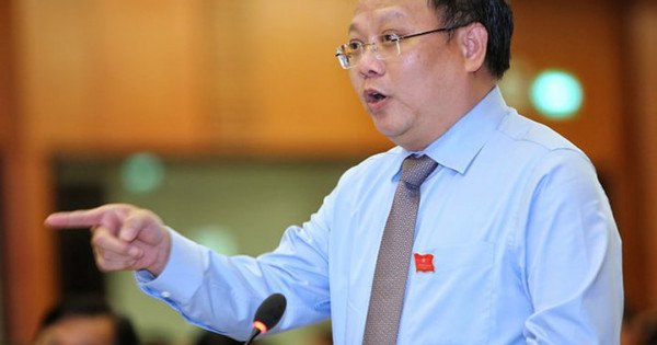 Khởi tố bị can, bắt tạm giam ông Tất Thành Cang - nguyên Phó Bí thư Thành ủy TP Hồ Chí Minh