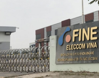 Tràn hóa chất tại công ty, 4 công nhân phải nhập viện 