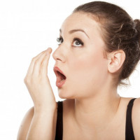 Thực phẩm vừa làm trắng răng vừa khử mùi hôi miệng