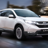 Giá xe ôtô hôm nay 27/12: Honda CR-V dao động từ 998-1.118 triệu đồng