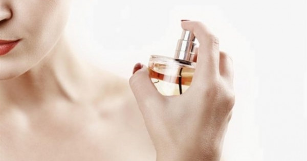 4 nguyên tắc vàng khi sử dụng nước hoa bạn cần biết