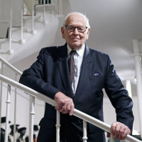 Huyền thoại thời trang Pierre Cardin qua đời