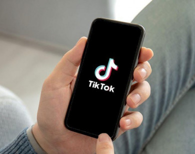 TikTok bị cô gái 12 tuổi kiện