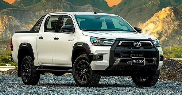 Triệu hồi gần 2.000 xe Toyota Hilux vì nguy cơ mất trợ lực phanh