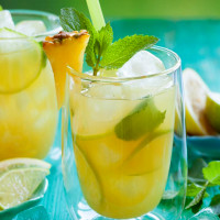 Công thức làm nước detox cơ thể sau Tết cực đơn giản