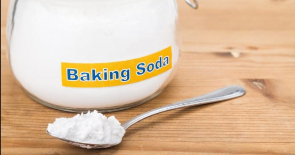 Hướng dẫn bạn cách làm lăn khử mùi với baking soda