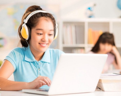 Cách bảo vệ mắt cho trẻ khi học trực tuyến