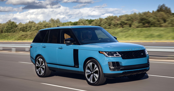 Giá xe ô tô Land Rover tháng 2/2021: Thấp nhất 2,6 tỷ đồng