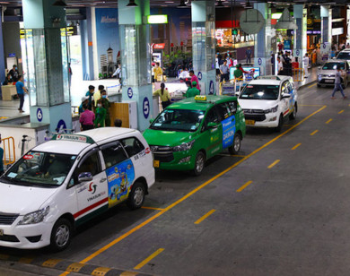 Sân bay Tân Sơn Nhất sẽ mở thêm làn cho xe công nghệ đón khách