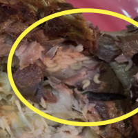 Khúc cá kho có giòi, chuỗi cửa hàng thực phẩm sạch CleverFood tạm đóng cửa
