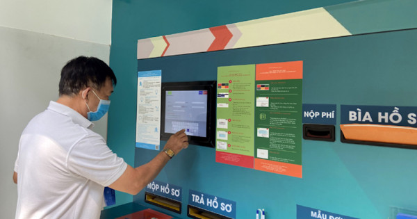  Máy “tiếp nhận và trả hồ sơ tự động 24/7” chính thức hoạt động tại TP Hồ Chí MInh