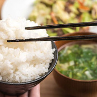 Lý giải nguyên nhân tăng cân khi ăn cơm trắng?