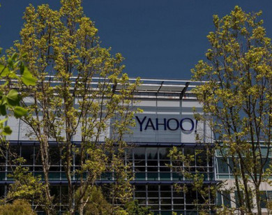 Verizon bán lỗ AOL và Yahoo