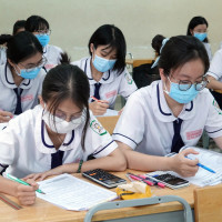Các tỉnh cho học sinh nghỉ hè sớm