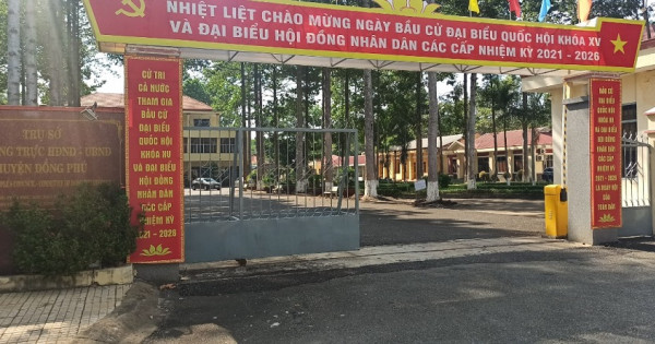 Bình Phước: UBND huyện Đồng Phú không có bàn khai báo y tế phòng chống dịch Covid-19 cho khách đến công tác