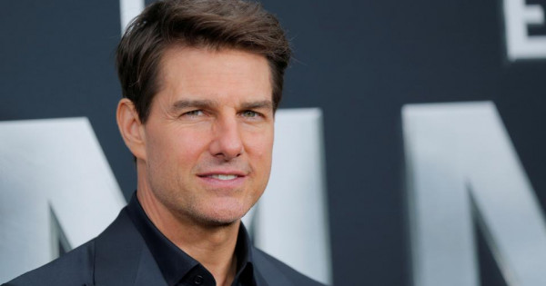 Tom Cruise tuyên bố trả lại cúp Quả cầu vàng