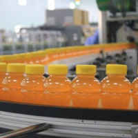 Bạn nên thận trọng với nước trái cây đóng chai