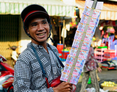 TP Hồ Chí Minh: Người bán vé số, bán hàng rong... sẽ được hỗ trợ do ảnh hưởng Covid-19