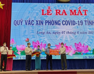 Trần Anh Group ủng hộ 10.000 liều vaccine vào Quỹ vaccine phòng Covid-19 tỉnh Long An