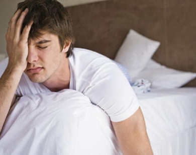 Ngủ không đủ giấc tàn phá cơ thể bạn như thế nào?