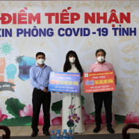 An Nông ủng hộ 1 tỷ đồng vào Quỹ vaccine và phòng chống Covid-19 tỉnh Long An