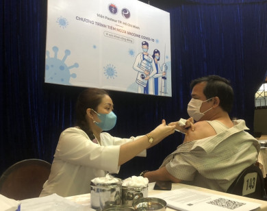 TP Hồ Chí Minh: Người nghèo được tiêm vaccine phòng dịch Covid-19, miễn phí