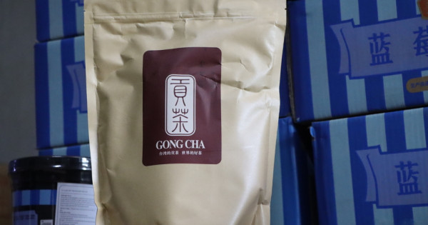 Hà Nội: Thu giữ hàng tấn nguyên liệu trà sữa Gong Cha, Royaltea nghi nhập lậu