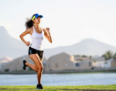 Chạy bộ giúp tạo cảm giác hưng phấn, thoải mái