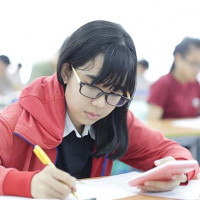 Cách giúp sĩ tử có đôi mắt luôn khỏe mạnh suốt mùa thi